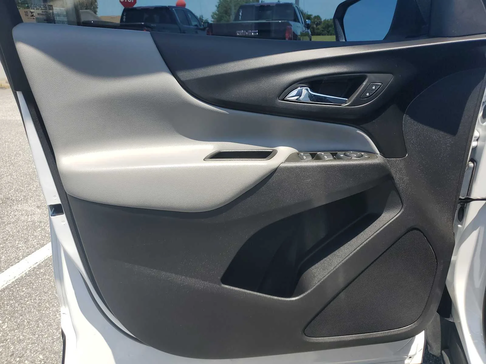 Used 2024 Summit White Chevrolet LS image 24