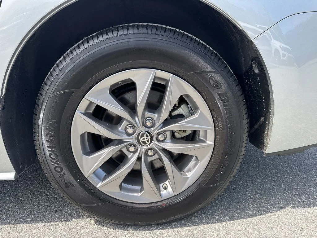 Used 2025 Silver Toyota LE image 28