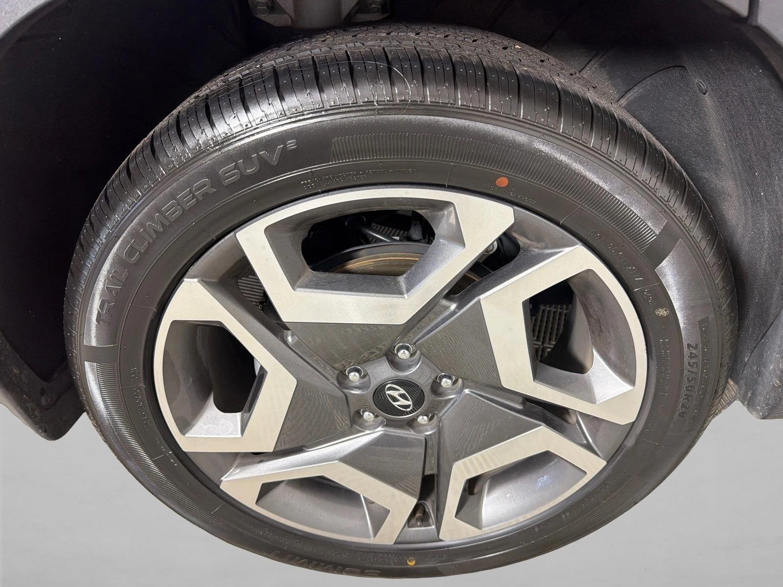 Used 2023 Abyss Black Pearl Hyundai SEL image 19