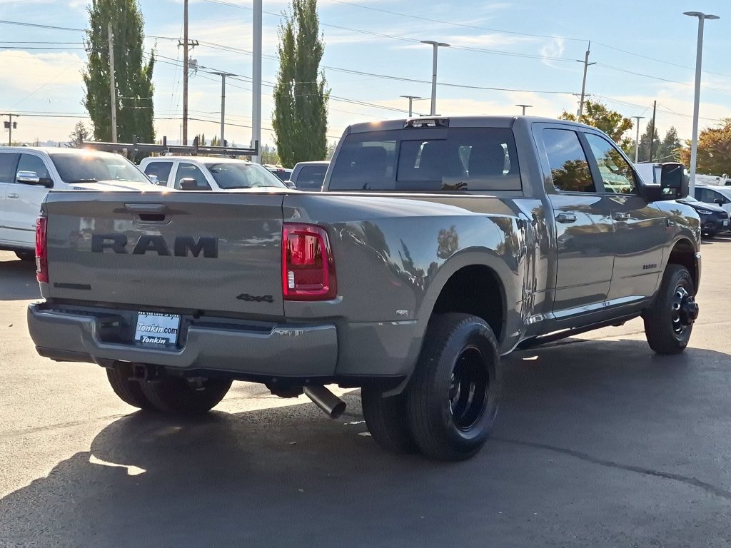 New 2027 Ceramic Gray Clear-Coat Exterior Paint RAM Laramie image 6