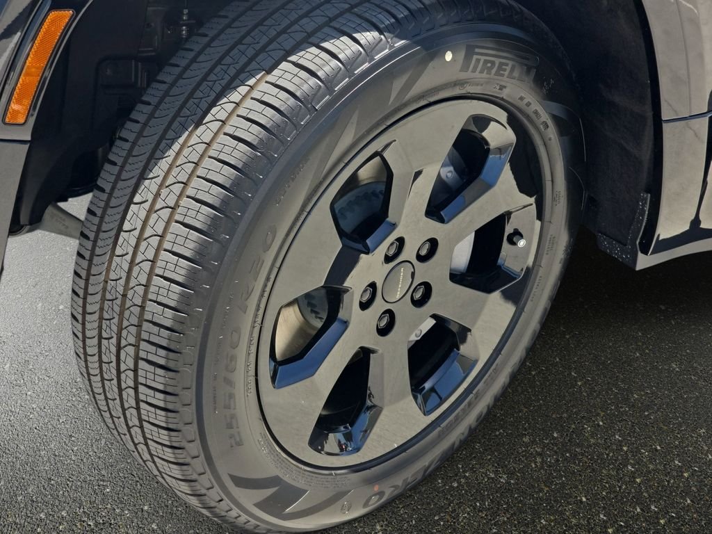 New 2026 Santorini Black Land Rover X-Dynamic SE image 33