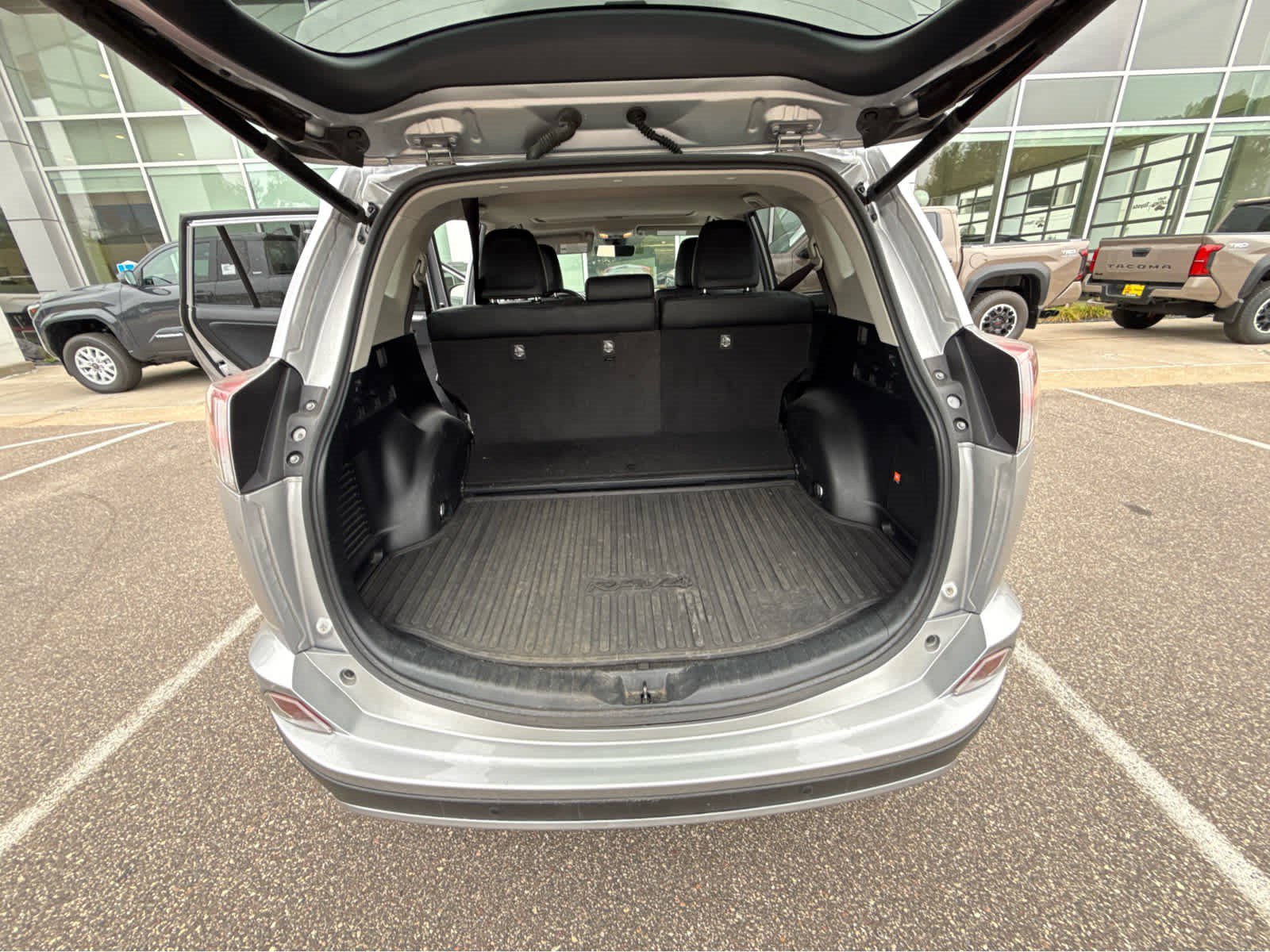 Used 2017 Silver Sky Metallic Toyota Limited image 3