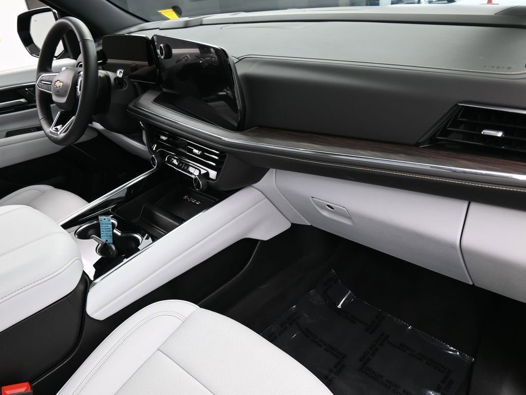 2025 Chevrolet Suburban Premier - Photo 49