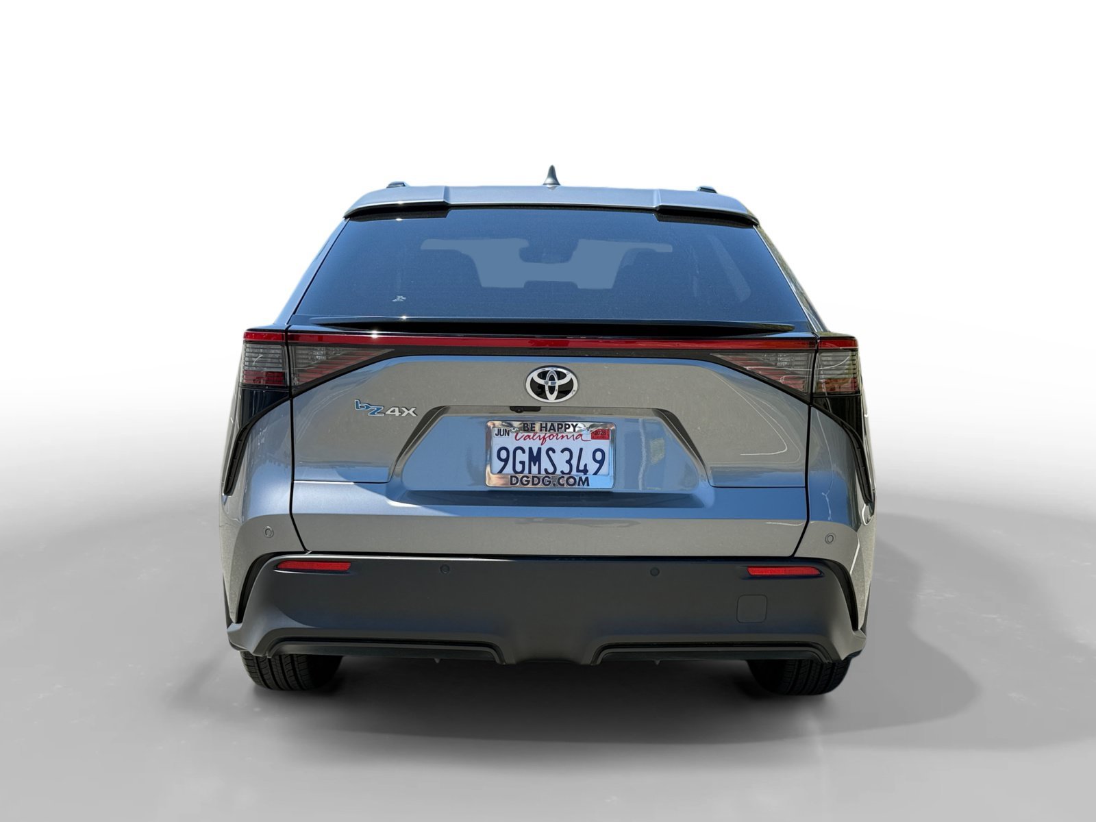 Used 2023 Heavy Metal Toyota XLE image 4