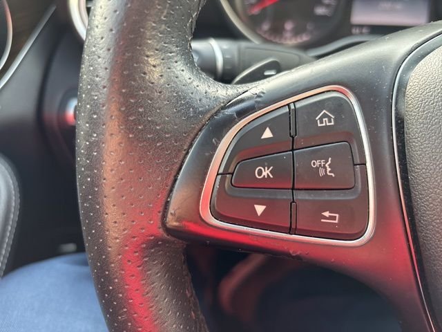 Used 2018 Gray Mercedes-Benz C 300 image 9