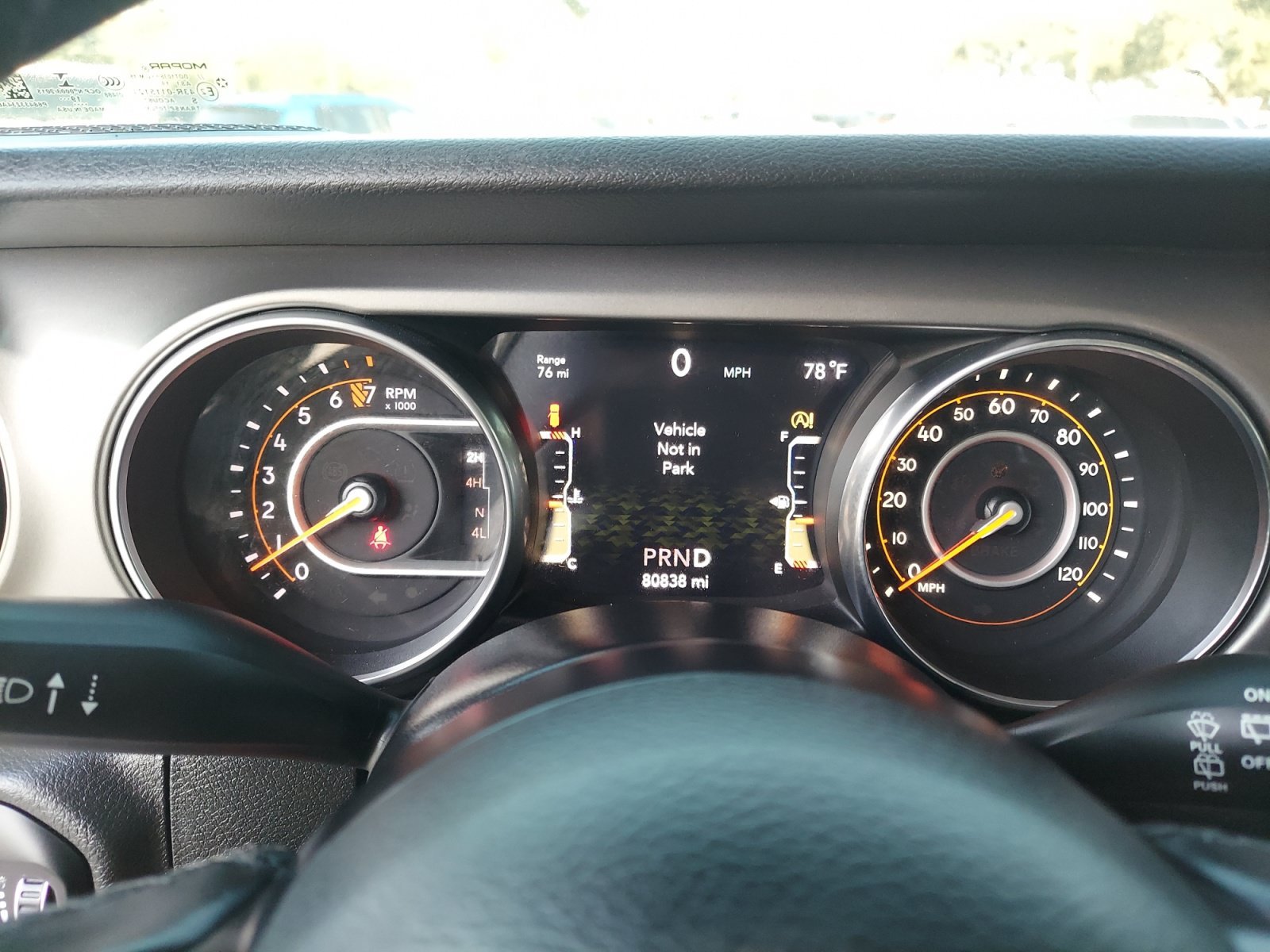 Used 2020 Bikini Pearlcoat Jeep Sport S image 20