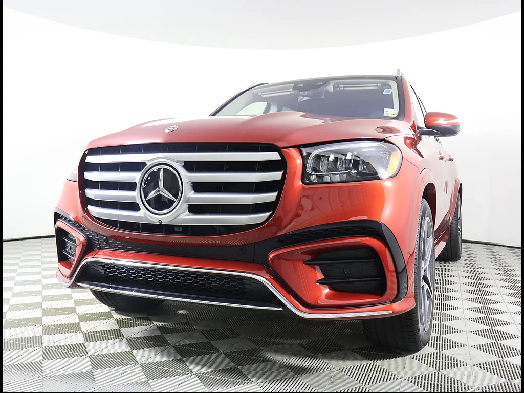 Used 2025 MANUFAKTUR Cardinal Red Metallic Mercedes-Benz GLS 450 image 2