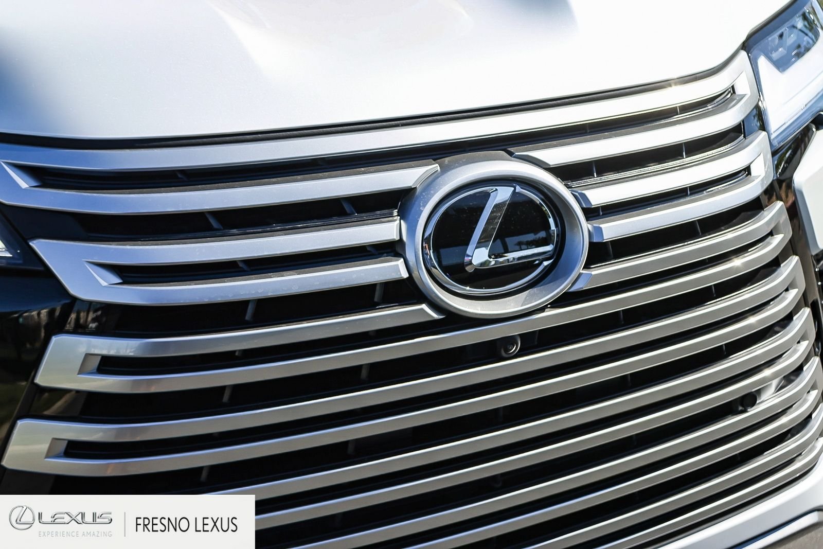 New 2026 Eminent White Pearl Lexus LX 700h LUXURY image 11
