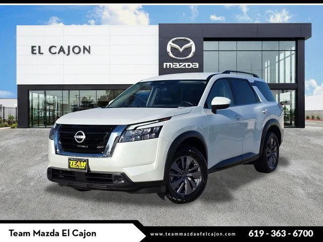 2025 Nissan Pathfinder SV 2WD's photo