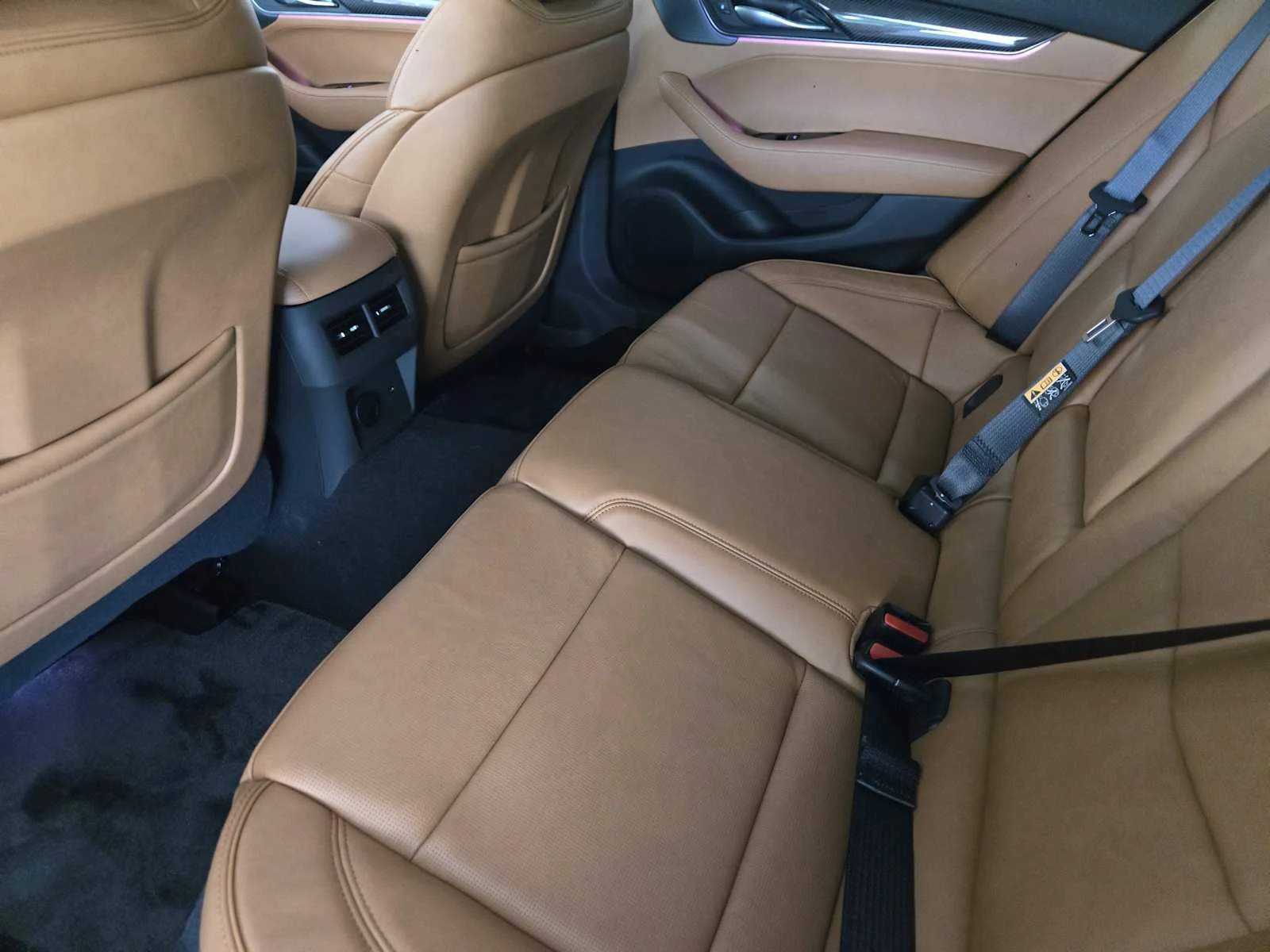New 2026 Vibrant White Tricoat Cadillac Sport image 18