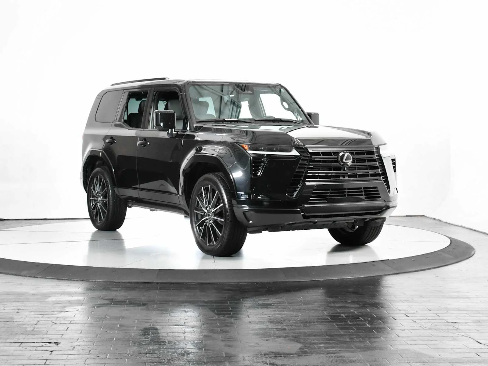 Certified Used 2025 CAVIAR Lexus Luxury+ image 7