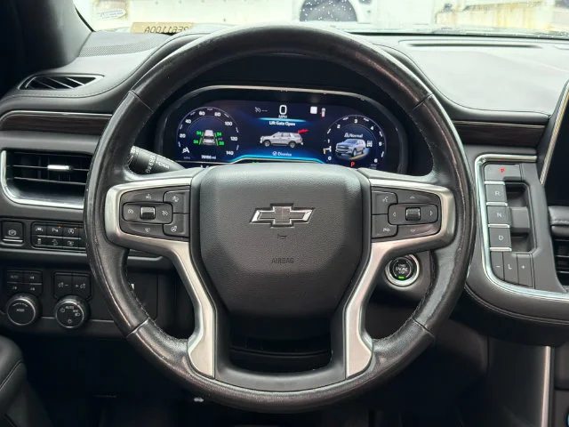 Used 2023 BLACK Chevrolet Z71 image 24
