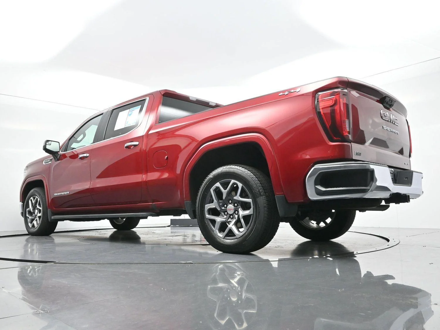 Used 2023 Volcanic Red Tintcoat GMC SLT image 51
