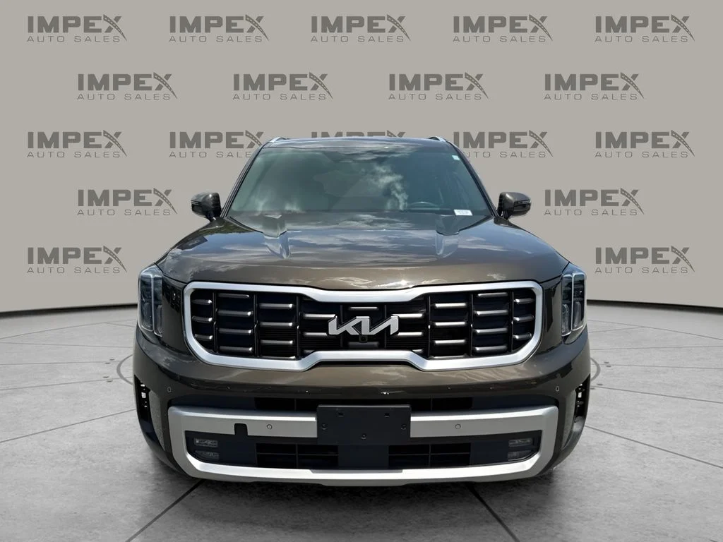 Used 2023 Green Kia SX-Prestige image 8