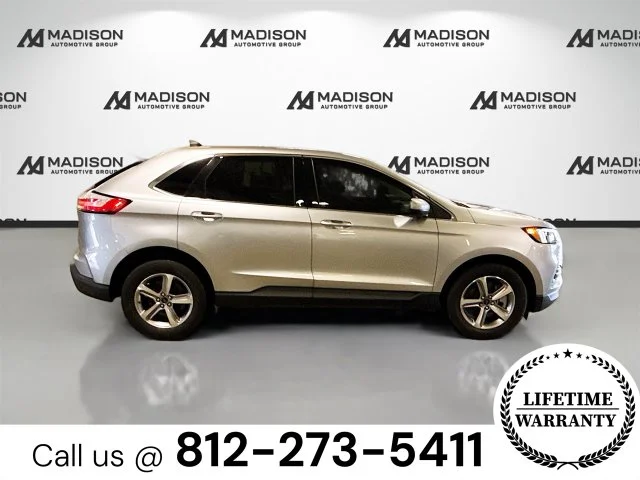 Used 2024 Silver Ford SEL image 4