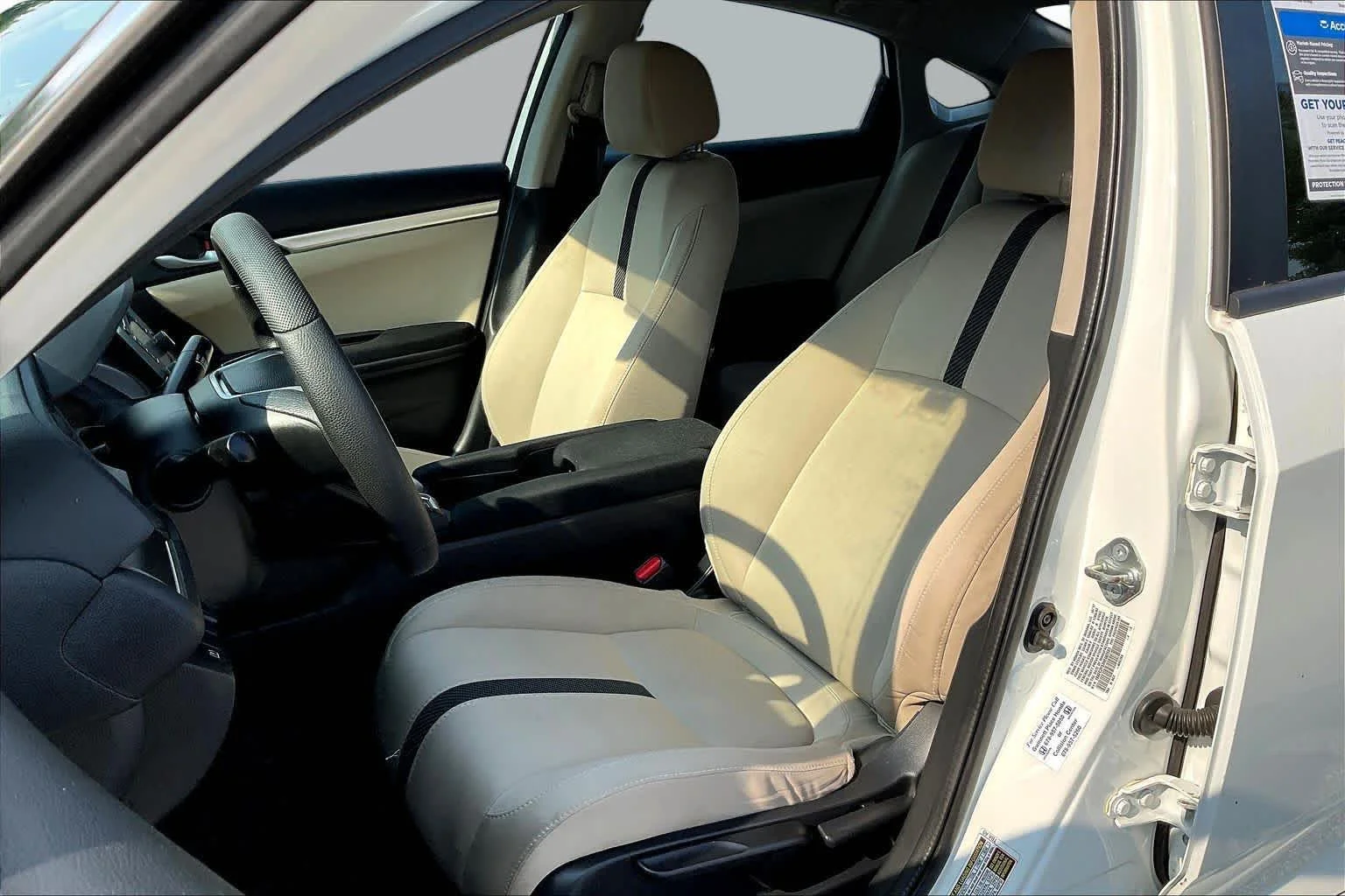 Used 2017 Taffeta White Honda LX image 8