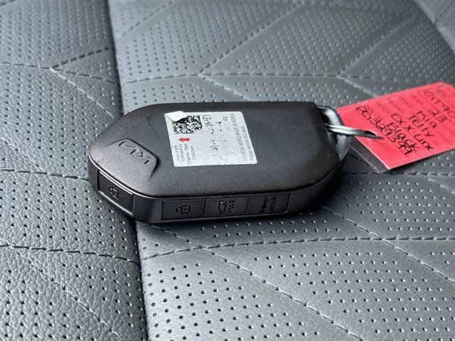 Used 2023 Black Kia EX X-Line image 37