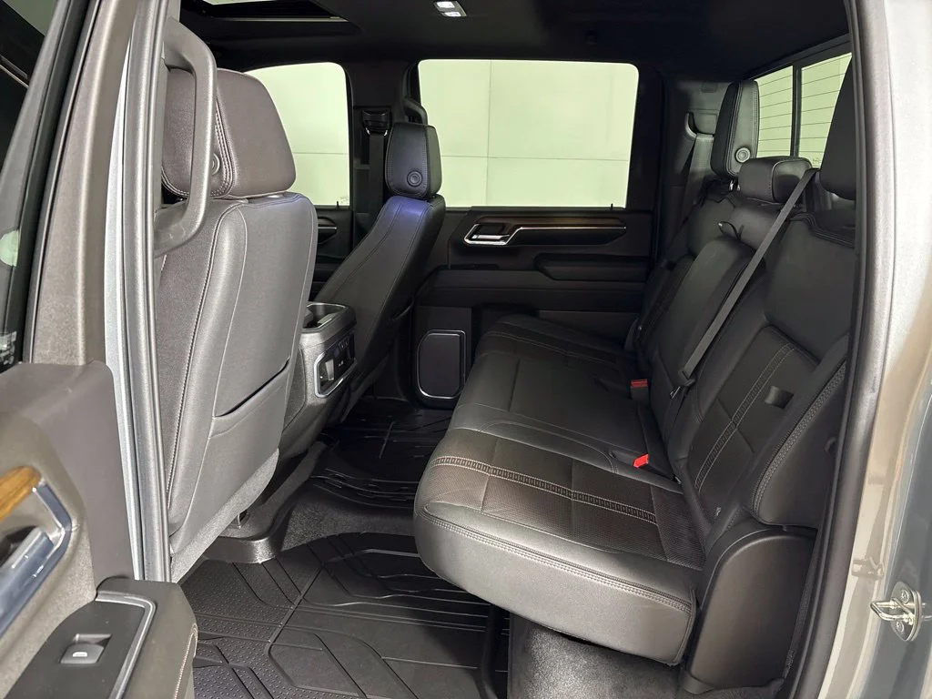 Used 2024 Gray Chevrolet High Country image 35