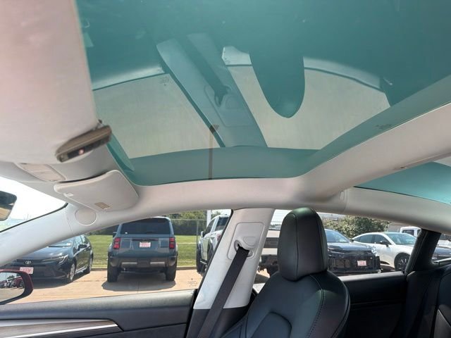 Used 2022 Red Tesla Base image 5