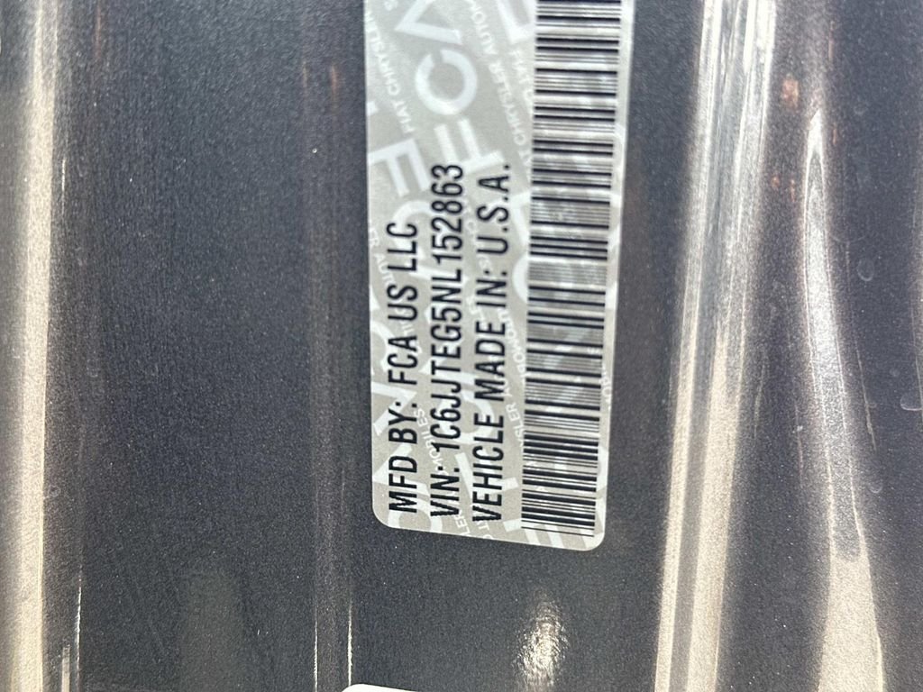 Used 2022 Gray Jeep Mojave image 30