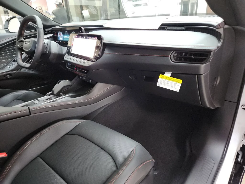 New 2026 White Knuckle Exterior Paint Dodge R/T Plus image 11