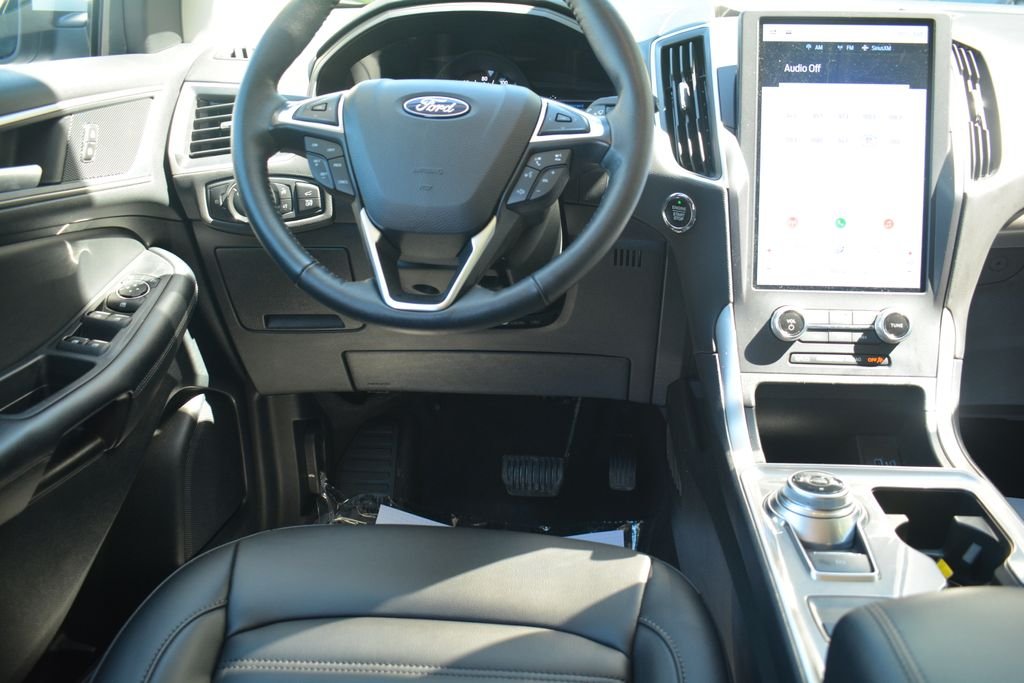 Certified Used 2024 White Ford SEL image 3