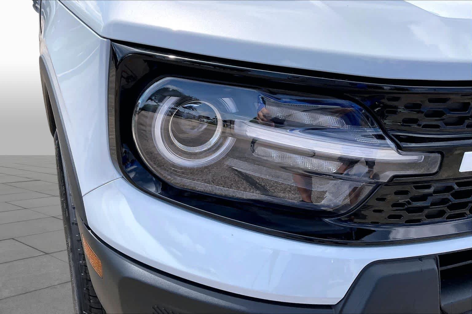 New 2026 Space White Metallic Ford Outer Banks® image 13
