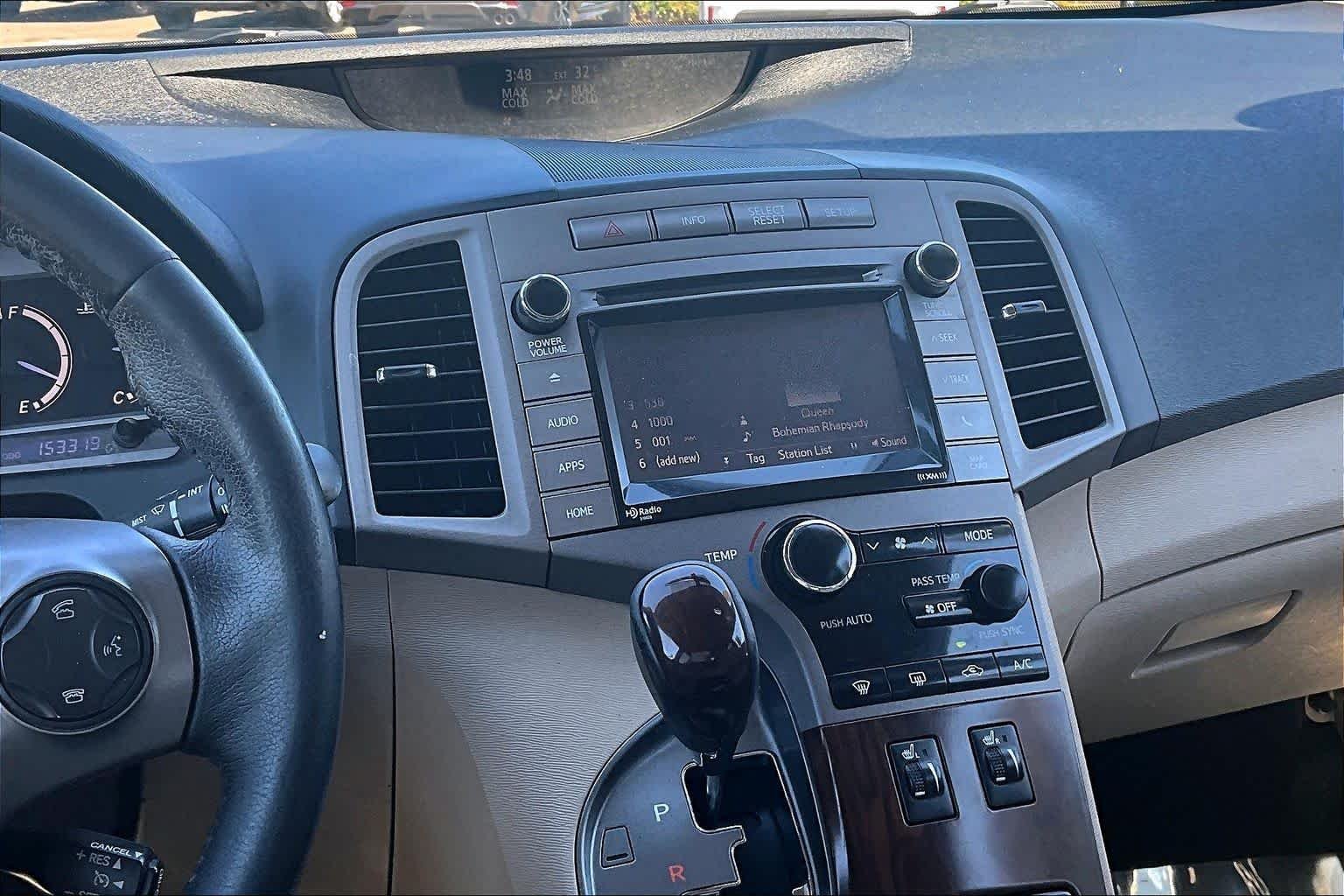 Used 2015 Blizzard Pearl Toyota XLE image 6