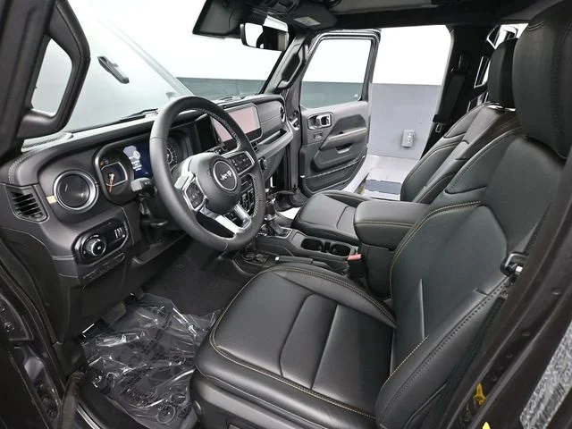 Certified Used 2025 Gray Jeep Sahara image 23