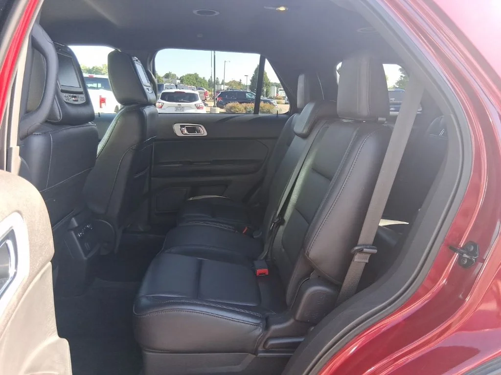 Used 2014 Ruby Red Metallic Tinted Clearcoat Ford XLT image 34