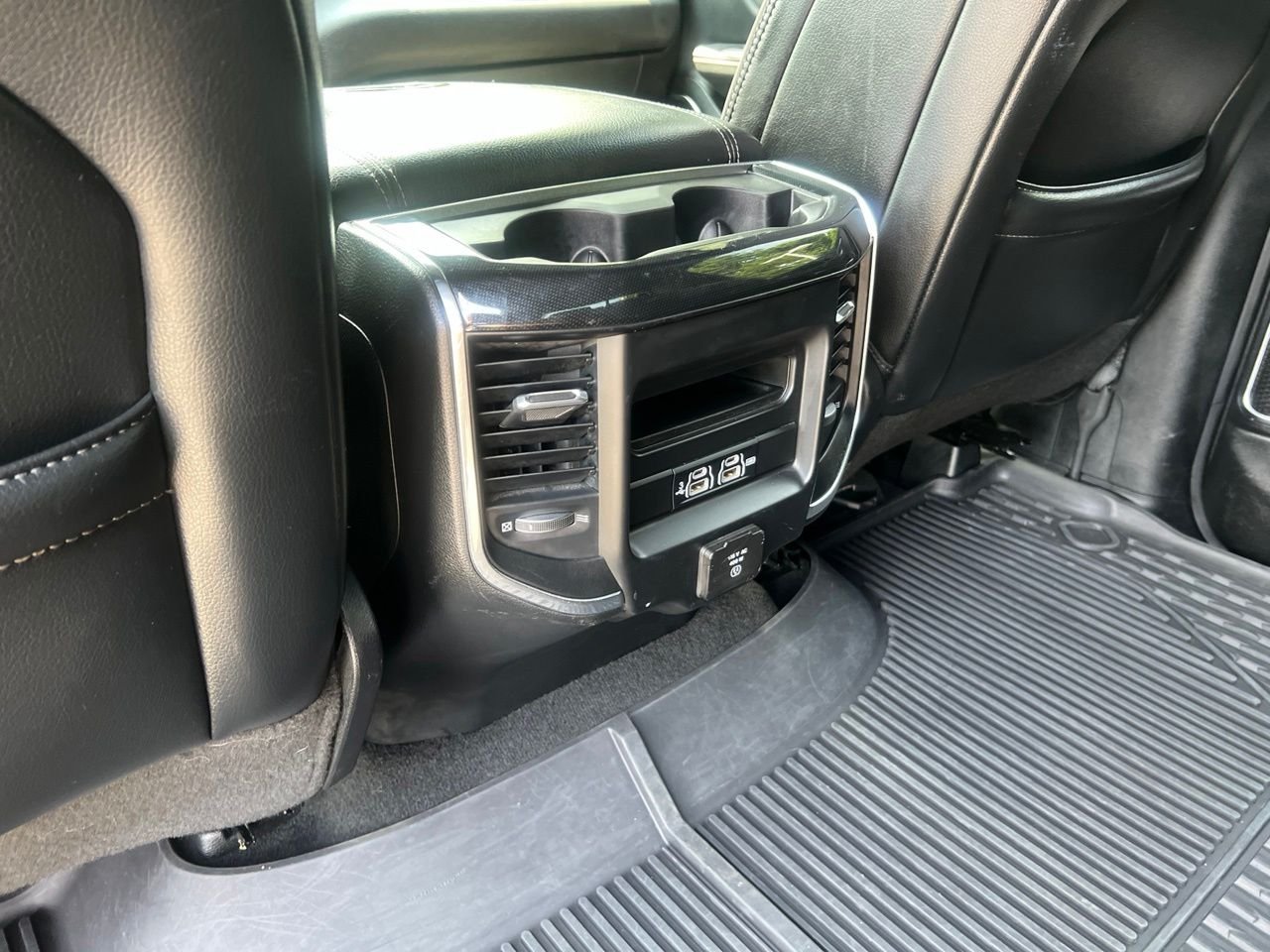 Used 2019 Black Ram Laramie image 21
