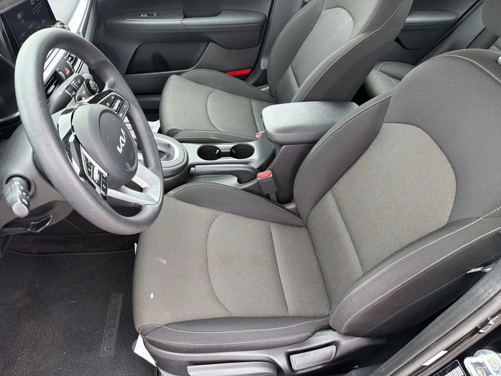 Used 2023 Black Kia LXS image 5