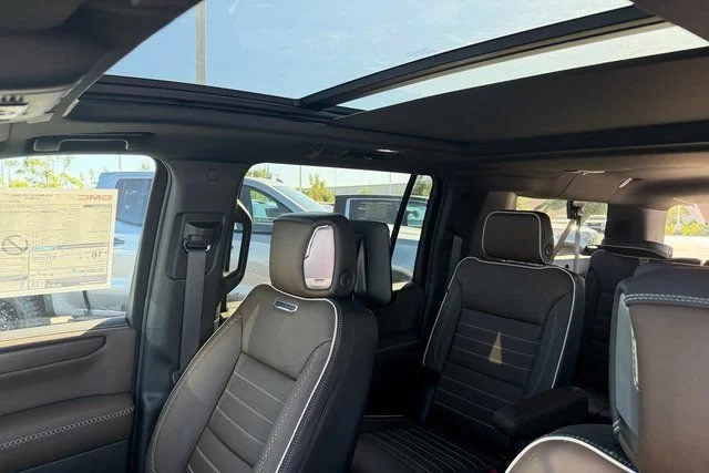 New 2026 Glacier White Tricoat GMC Denali Ultimate image 23