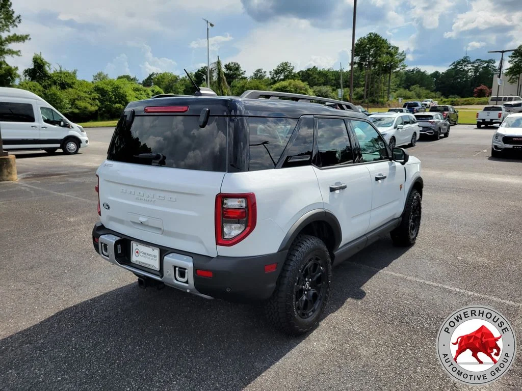 Used 2026 White Ford Badlands image 5