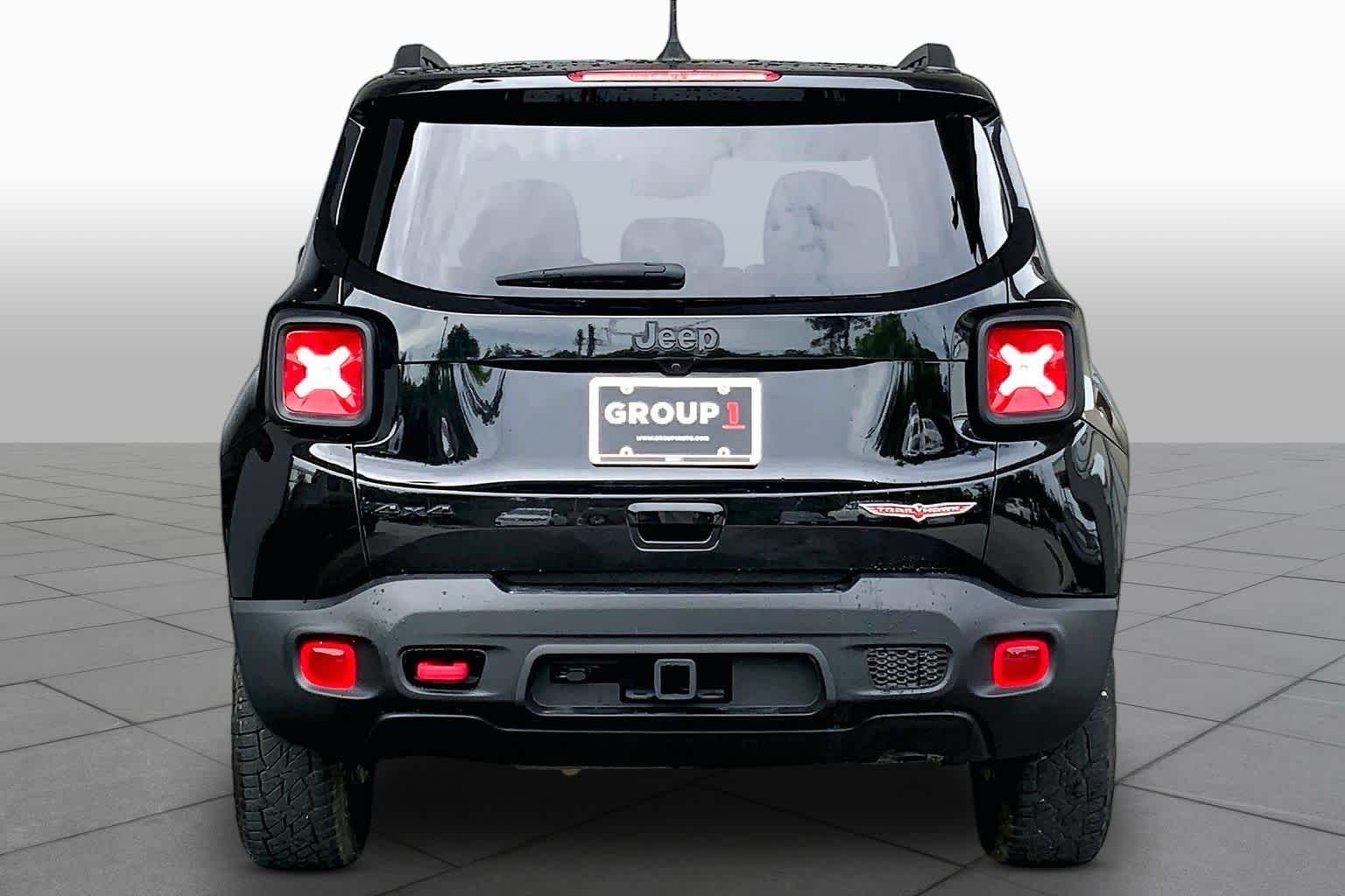 Pre-Owned 2023 Jeep Renegade Trailhawk