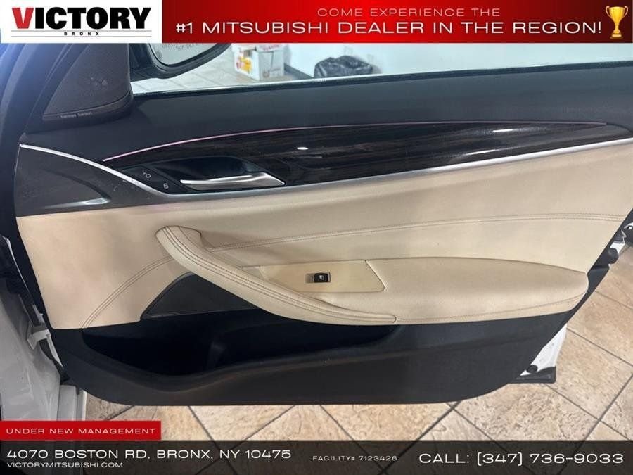 Used 2022 White BMW 530e iPerformance image 12