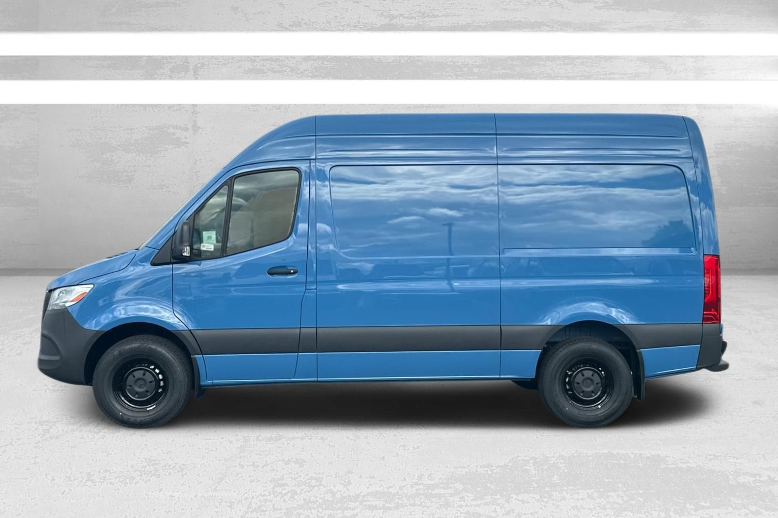 New 2026 Blue Mercedes-Benz Cargo 144 WB image 7