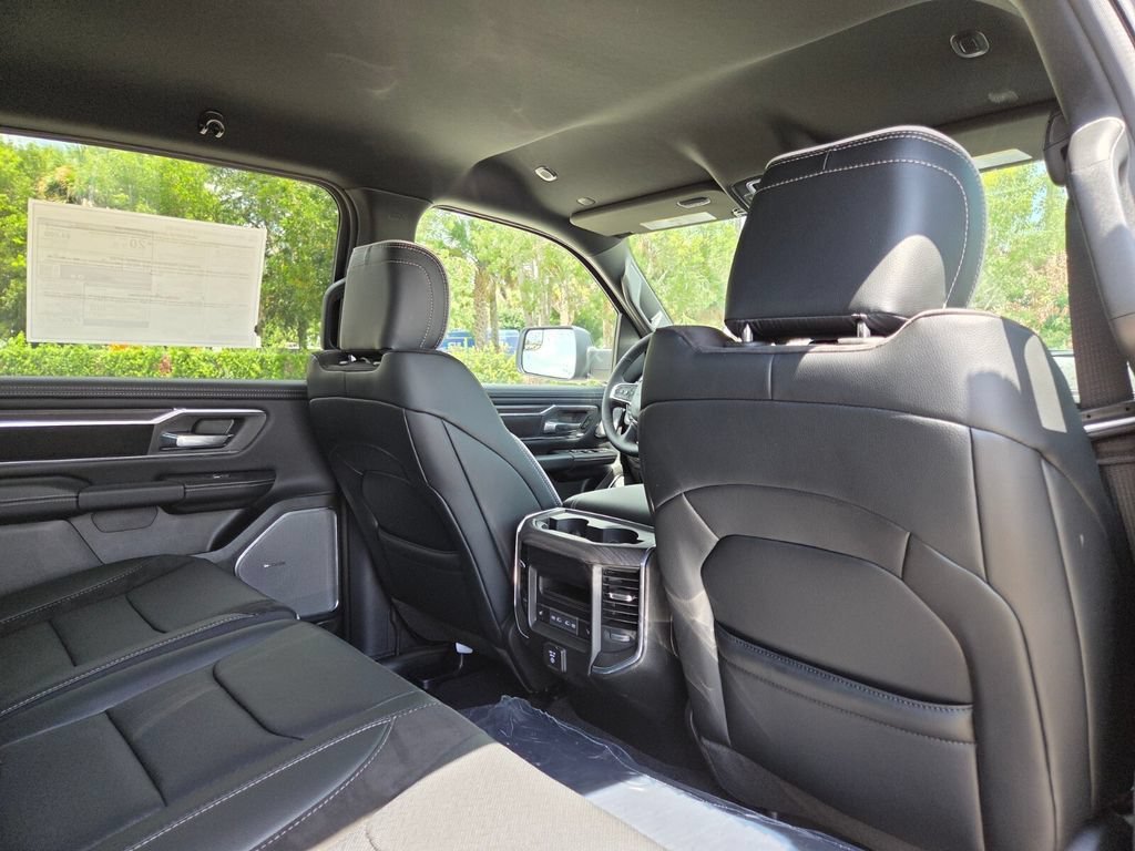 New 2026 Diamond Black Crystal Pearl-Coat Exterior Paint RAM Laramie image 17