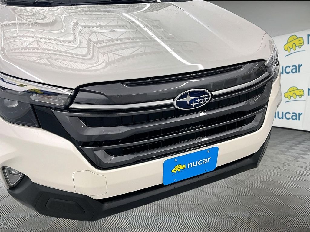 Used 2025 Crystal White Pearl Subaru Premium image 29