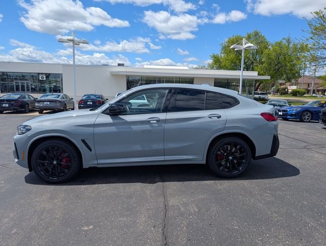 2025 BMW X4 M40i's photo