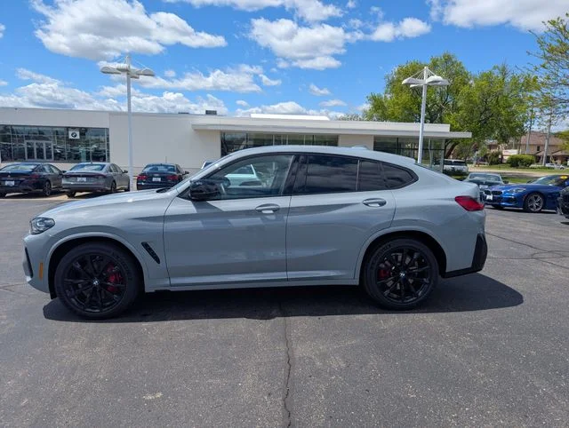 2025 BMW X4 M40i's photo