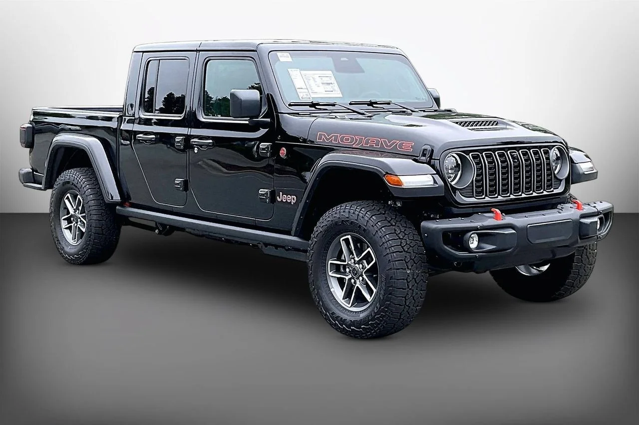 New 2026 Black Clear-Coat Exterior Paint Jeep Mojave X image 1