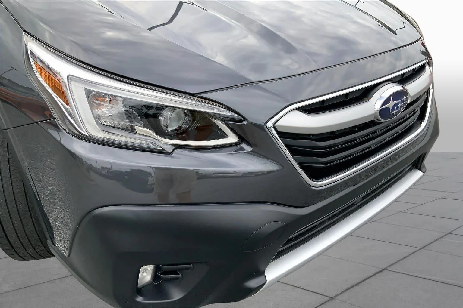 Used 2021 Magnetite Gray Metallic Subaru Limited image 29
