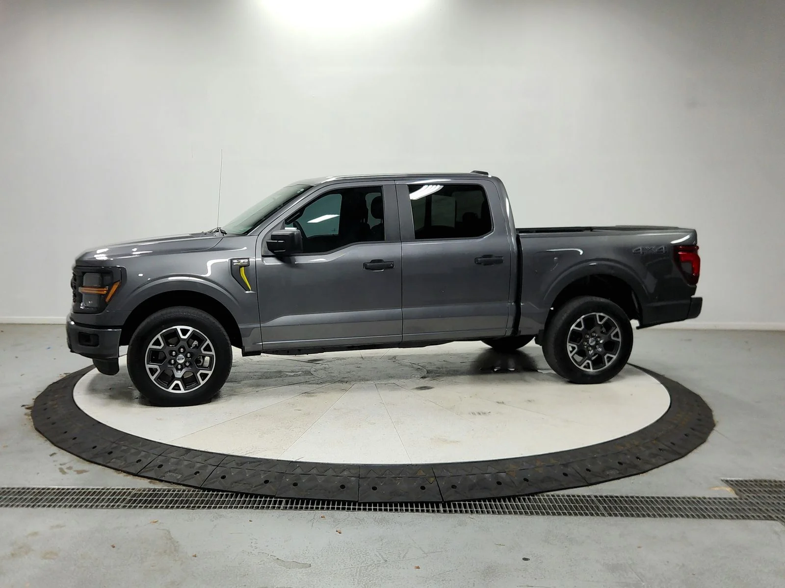 Used 2024 Gray Ford STX image 5