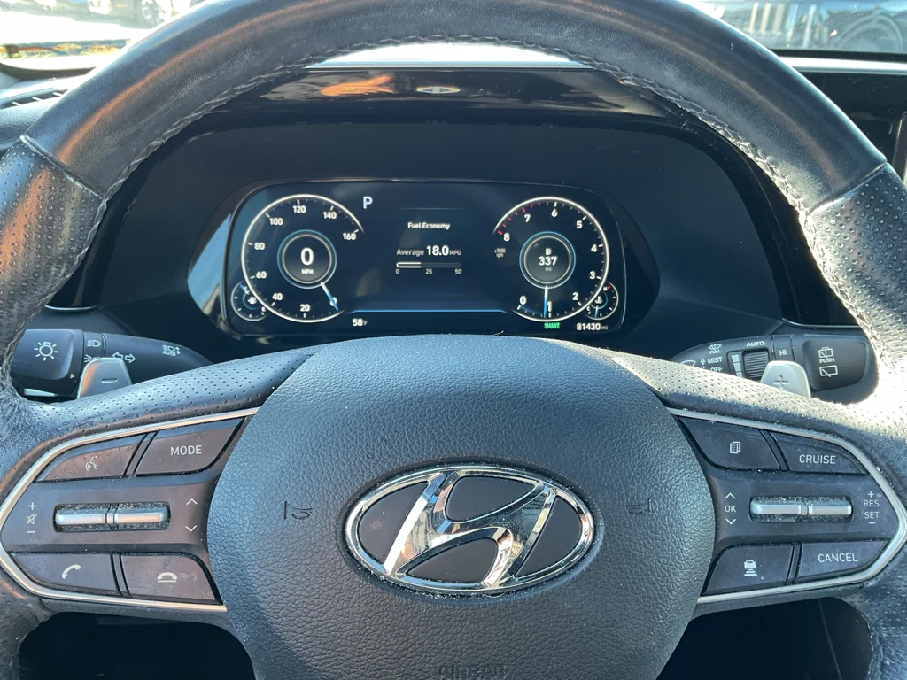 Used 2022 Sierra Burgundy Hyundai Calligraphy image 23