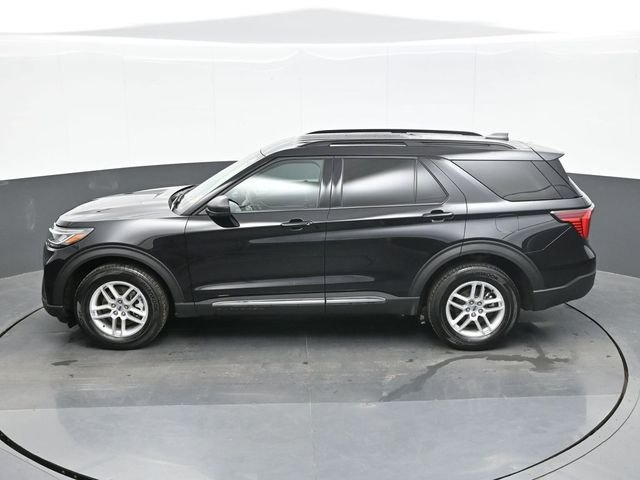 Used 2025 Black Ford Active image 12