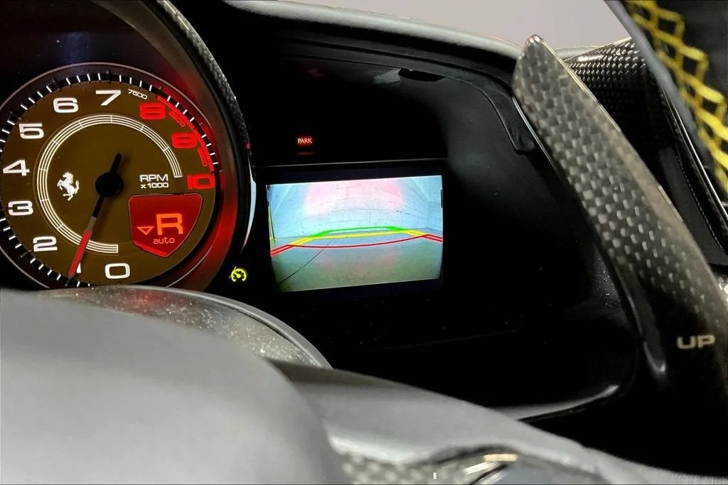 Used 2018 Giallo Modena Ferrari  image 14