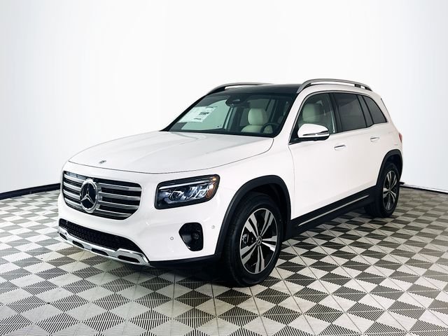 New 2026 Polar White Mercedes-Benz GLB 250 image 3