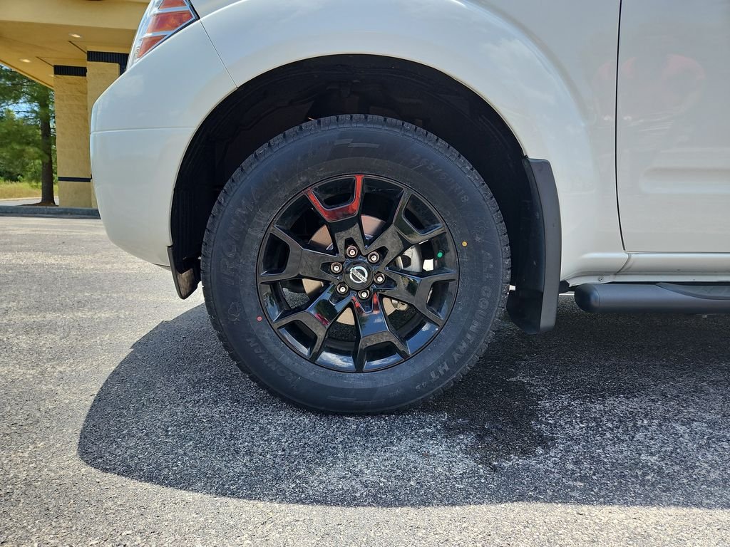 Used 2020 White Nissan SV image 26