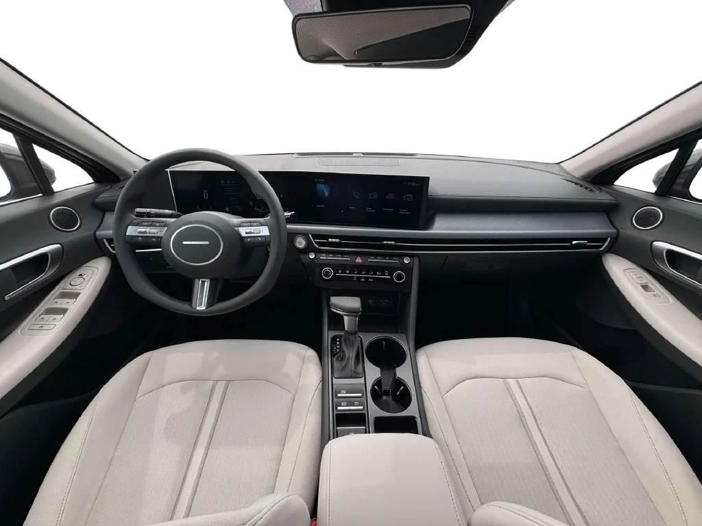 Used 2026 White Hyundai SE image 15